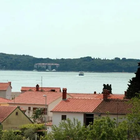 Πανσιόν Lighthouse Fažana