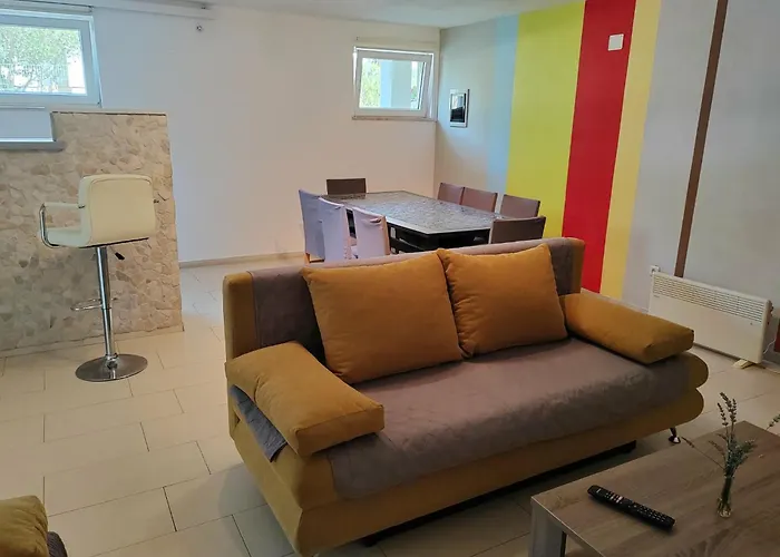 Lighthouse 파자나