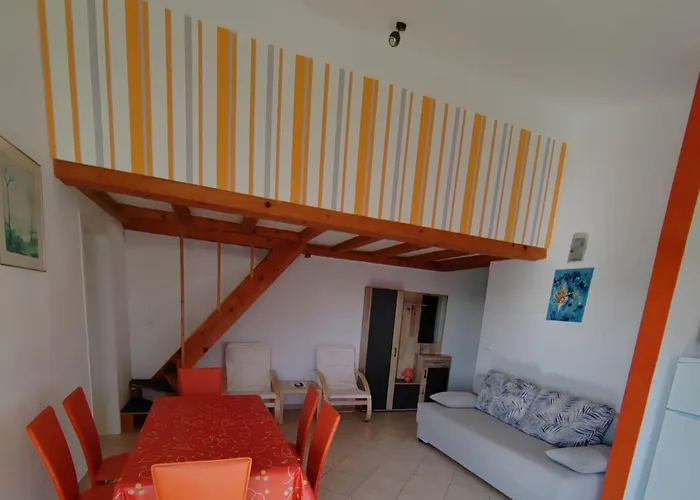 게스트하우스 Lighthouse 3*